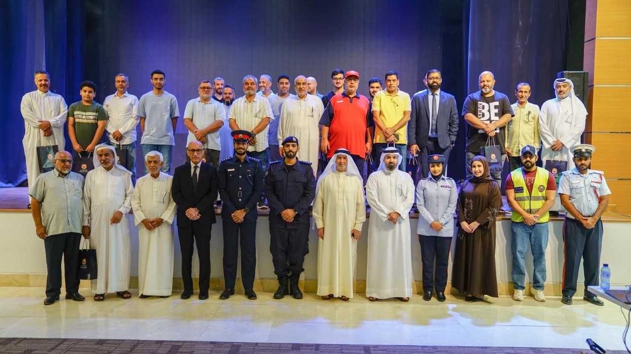 شرطة المحرق تنظم محاضرة توعوية لأصحاب المآتم بالمحرق<